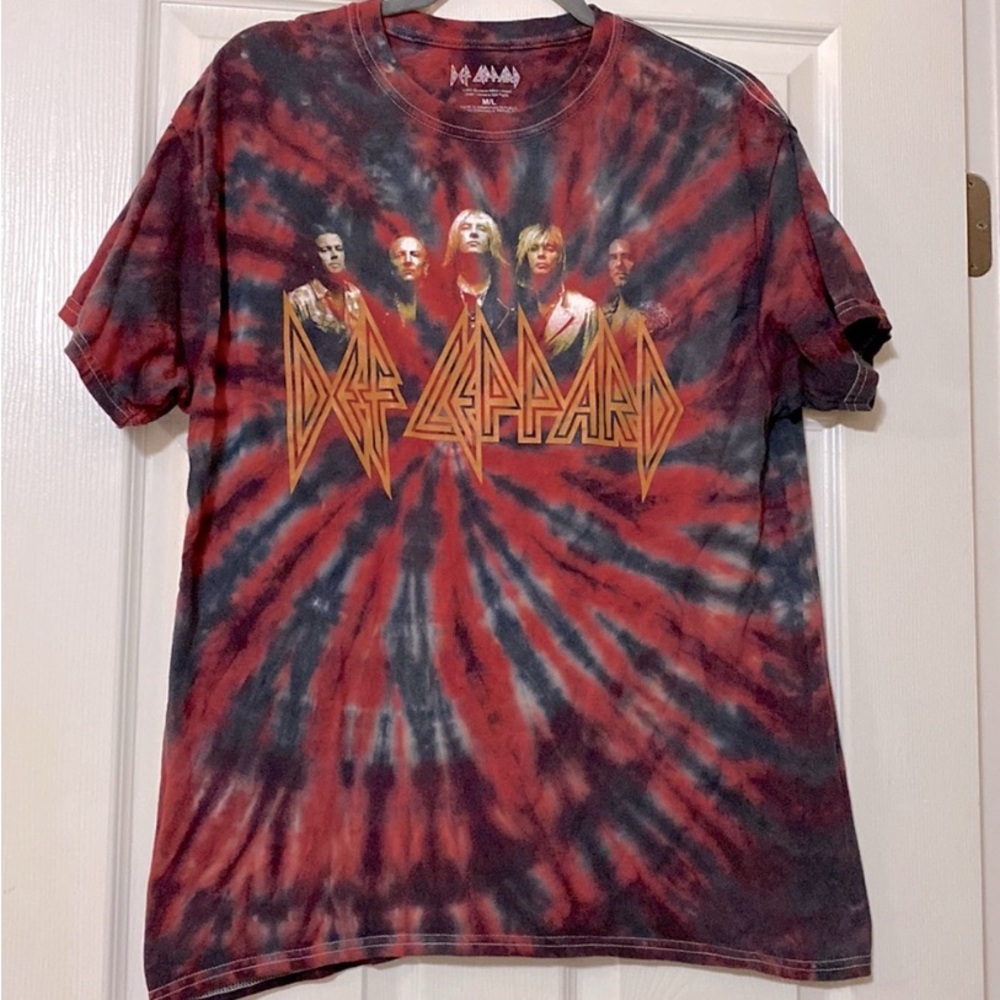 Def Leppard Graphic Tee sz M/L